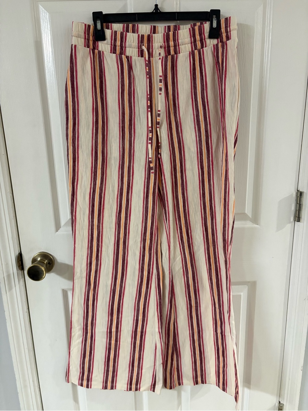 new American Eagle Striped Wide-Leg Pants in Cream & Burgundy